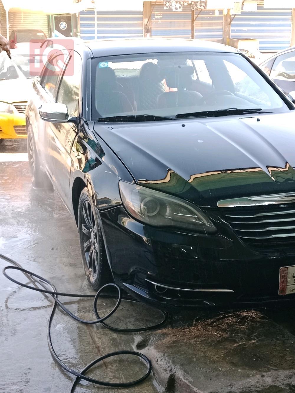 كرايسلر 200